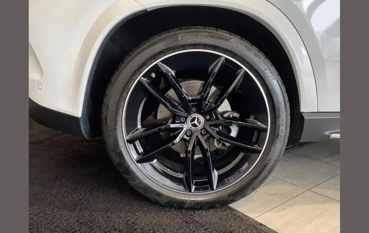 Used Mercedes GLE400 AMG Line Premium Plus 381 HP (280 kW) 2025 White SUV