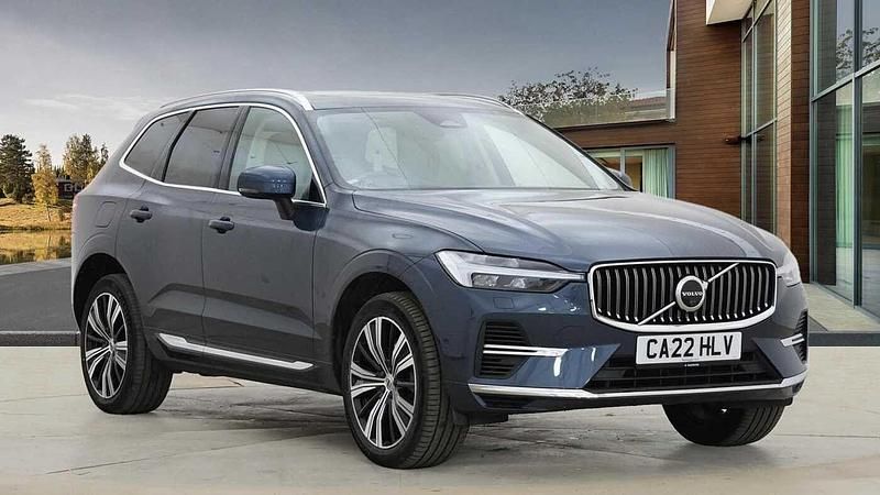 Used 2022 Volvo XC60 Inscription SUV | £38,690 (Fair price) - Image 1/4