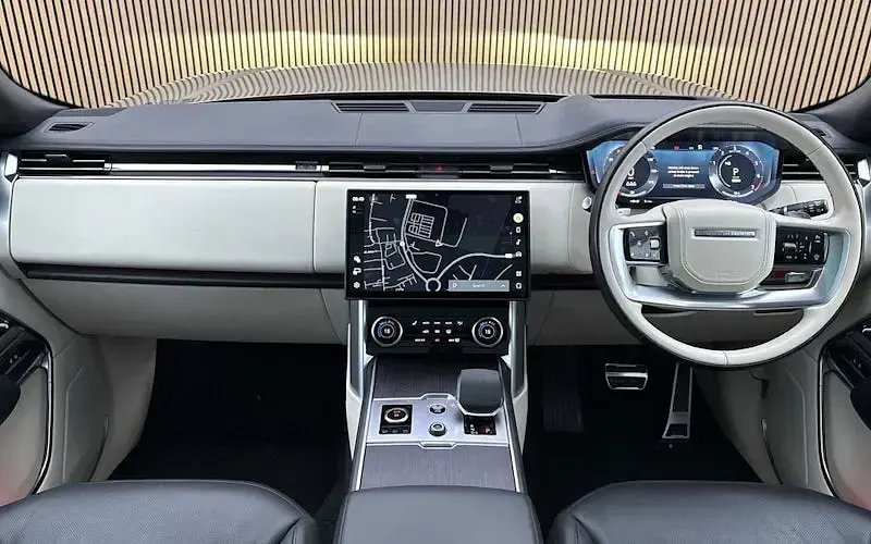 Used Land Rover Range Rover Autobiography 441 HP (324 kW) 2023 Gold SUV