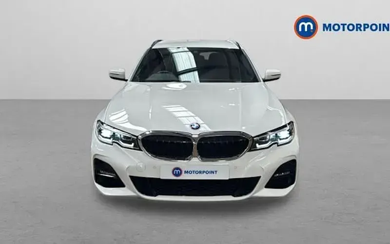 Used BMW 320 M Sport 184 HP (135 kW) 2022 White Estate