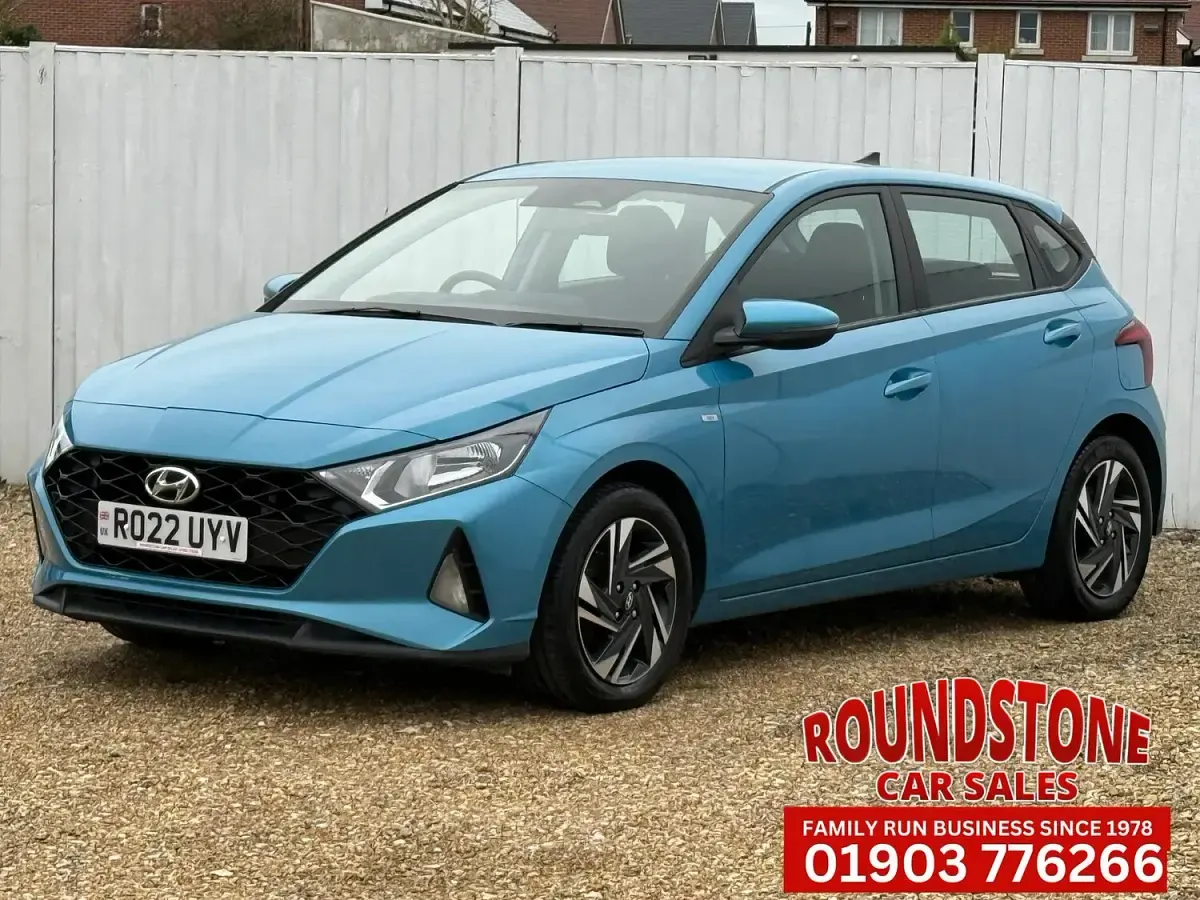 Used Hyundai i20 SE 100 HP (73 kW) 2022 Turquoise Hatchback