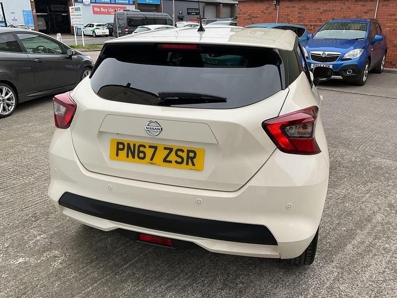 Used Nissan Micra N-Connecta 90 HP (66 kW) 2017 White Hatchback