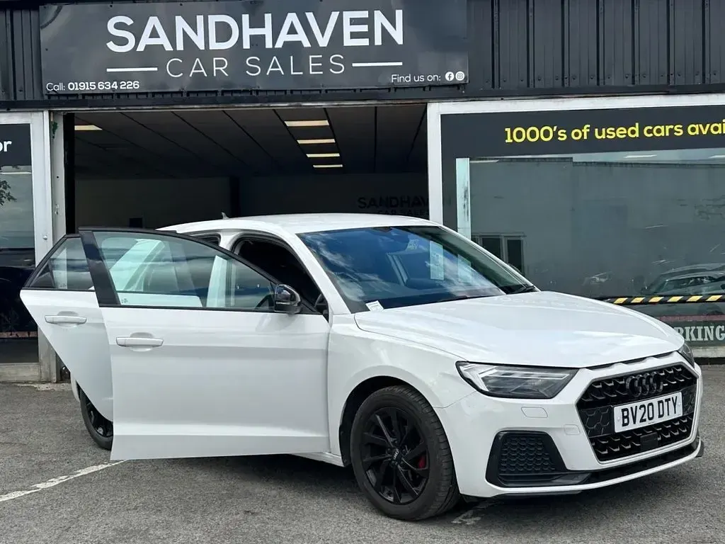 Used Audi A1 Sportback Sport 95 HP (69 kW) 2020 White Hatchback