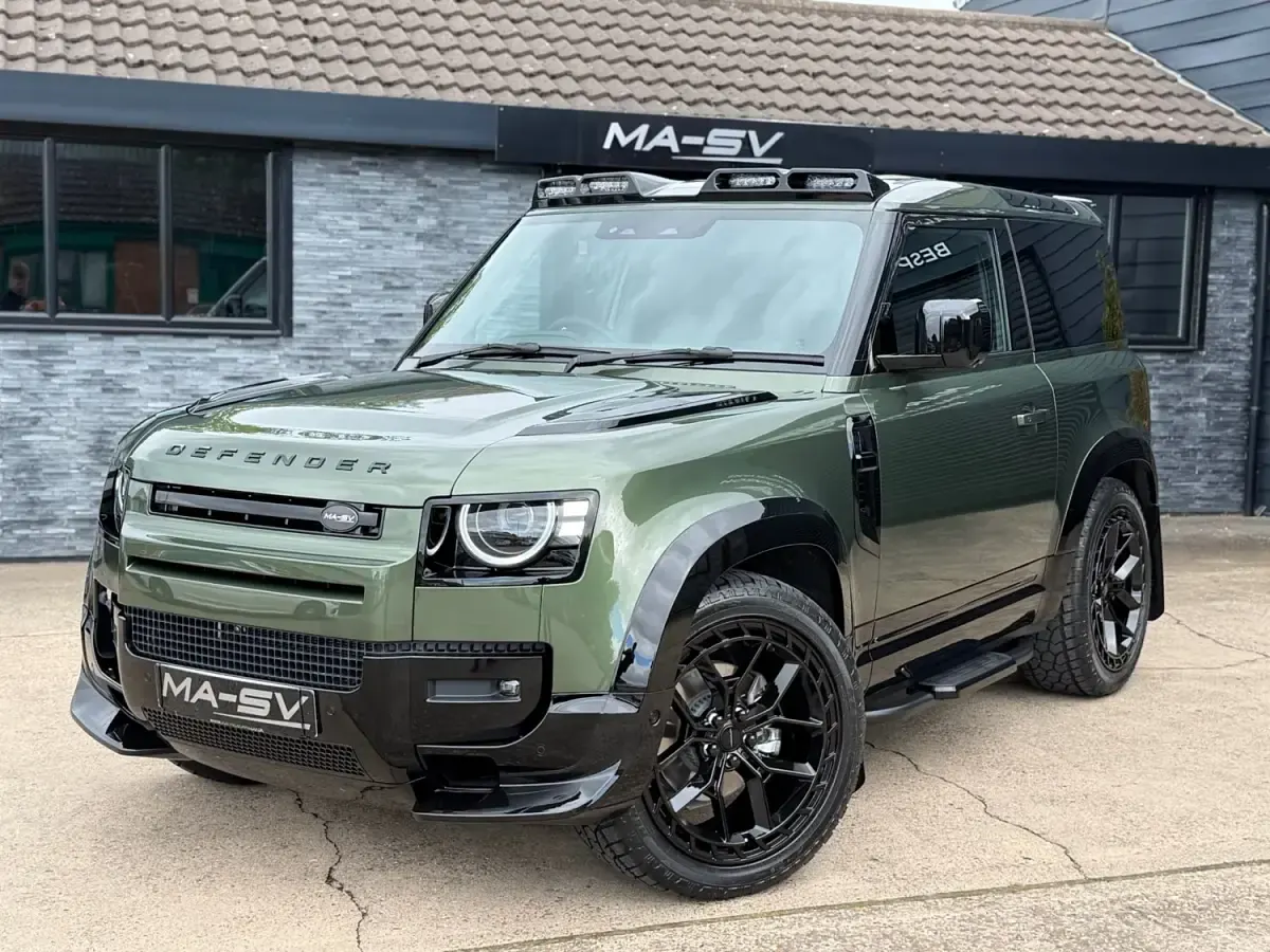 Ny Land Rover Defender S 2026 Grön SUV