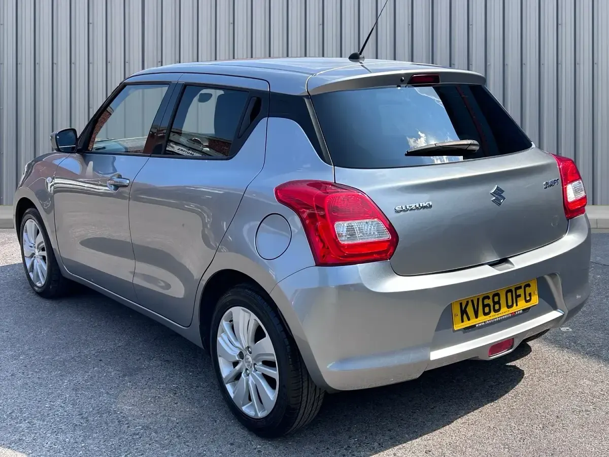 Used Suzuki Swift SZ-T 111 HP (81 kW) 2018 Silver Hatchback