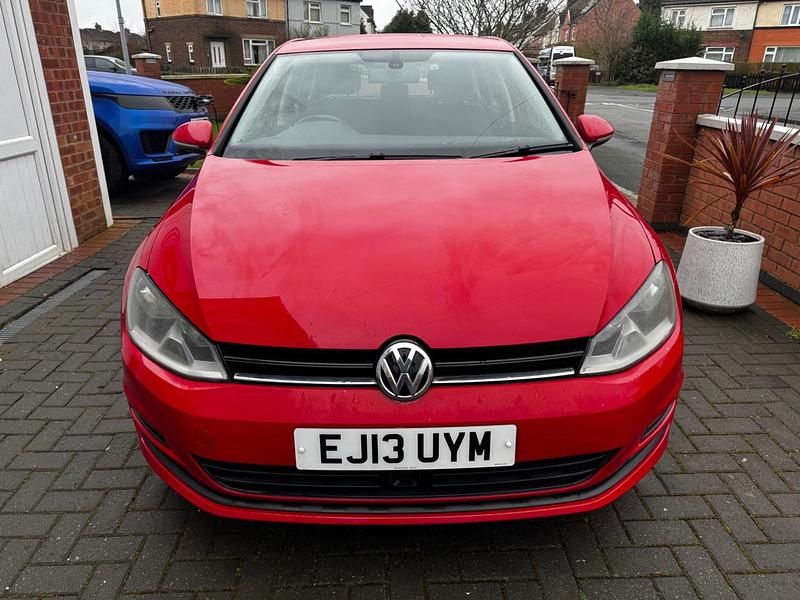 Used VW Golf VII SE 2013 Red Hatchback
