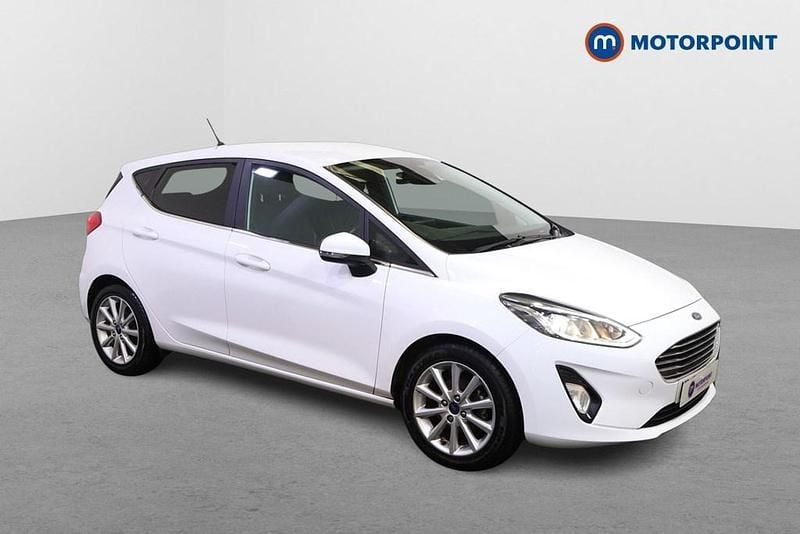 White Used 2018 Ford Fiesta Titanium Hatchback | £8,849 (Fair price) - Image 1/4