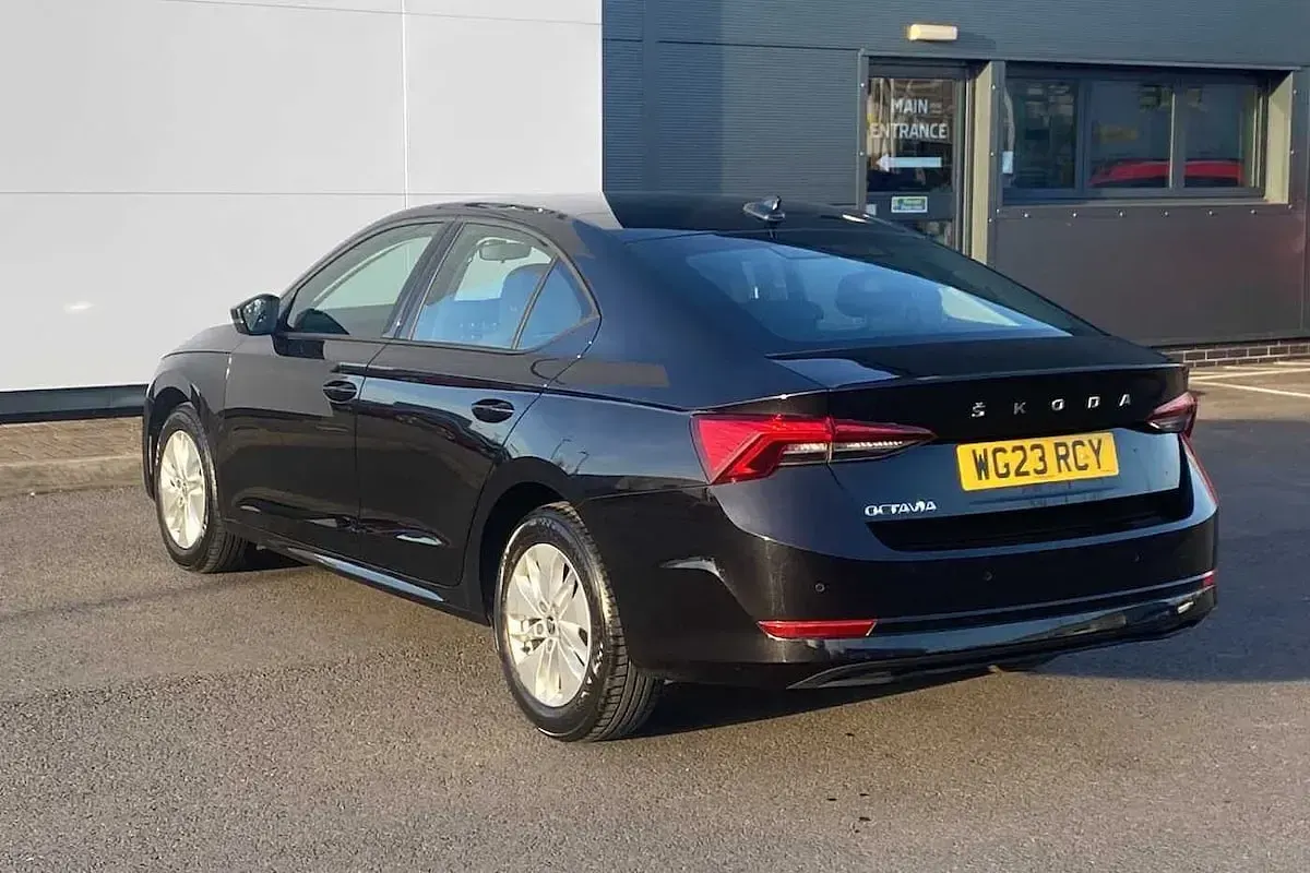 Used Skoda Octavia SE 150 HP (110 kW) 2023 Black magic pearl effect Hatchback