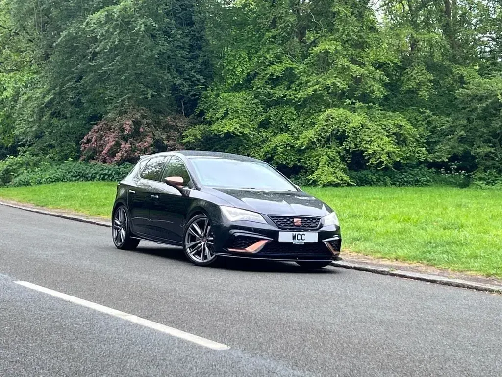 Used Seat Leon Cupra 290 290 HP (213 kW) 2019 Black Hatchback