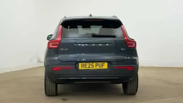 Used Volvo XC40 Plus 194 HP (142 kW) 2025 Blue SUV