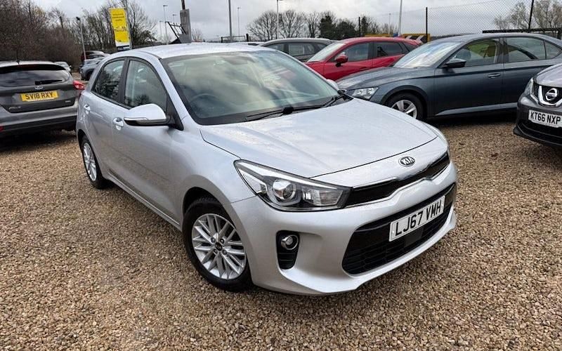 Used Kia Rio 77 HP (56 kW) 2017 Silver Hatchback