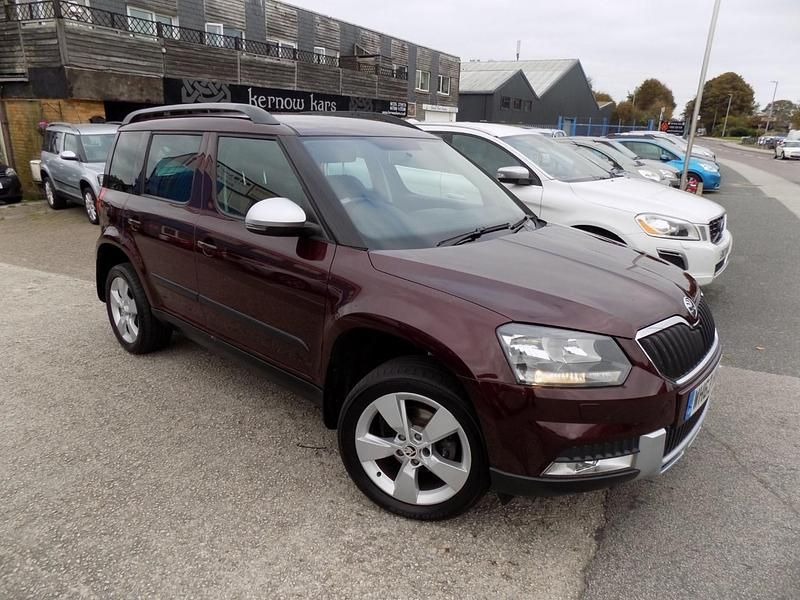 Maroon Used 2014 Skoda Yeti SE SUV | £6,495 (Good price) - Image 1/4