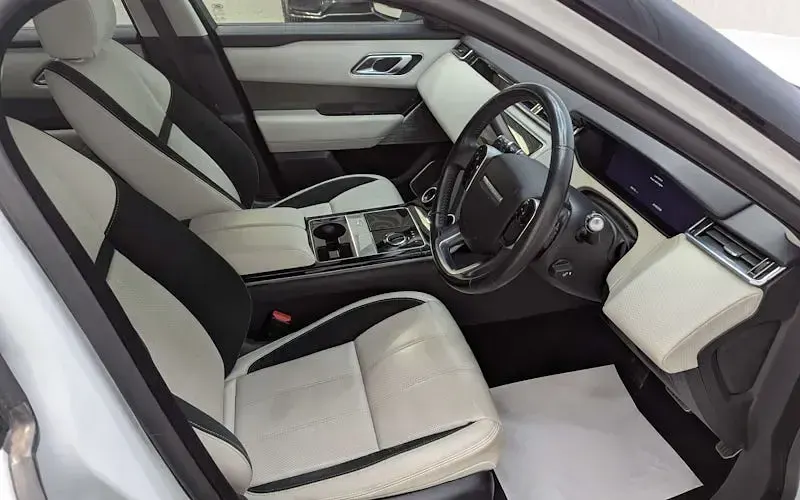 Used Land Rover Range Rover Velar SE 250 HP (183 kW) 2020 White SUV