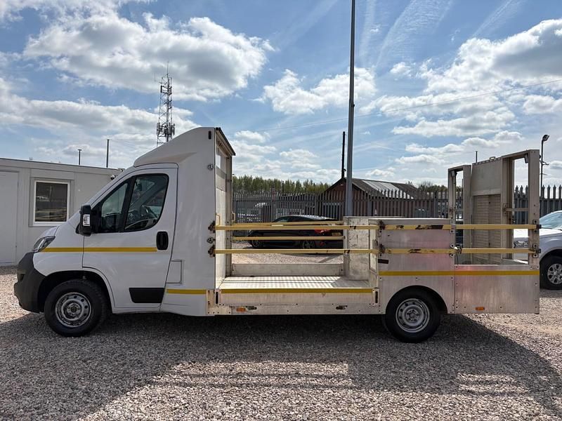 Used Peugeot Boxer 140 HP (102 kW) 2020 White Van