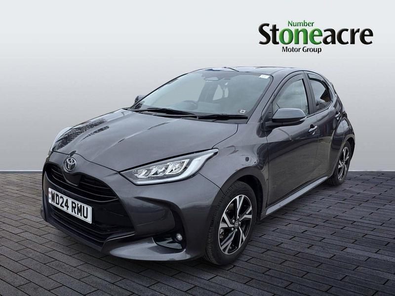 Second-hand Toyota Yaris Hybrid Design 116 CP (85 kW) 2024 Gri Hatchback