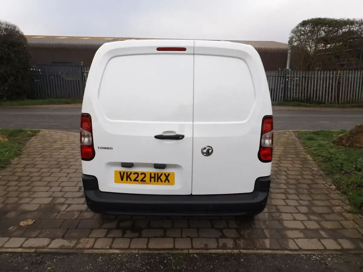 Used Vauxhall Combo 2022 White MPV