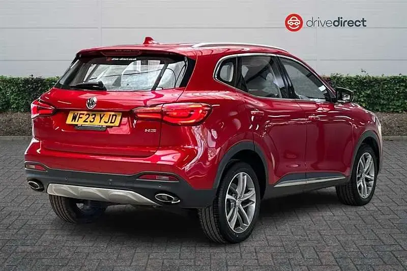 Used MG HS Excite 162 HP (119 kW) 2023 Red SUV