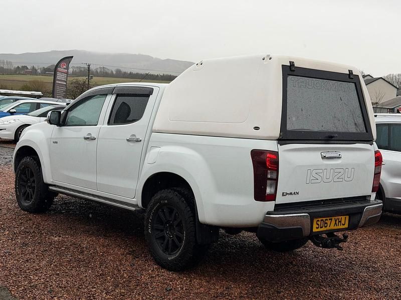 Used Isuzu D-Max 164 HP (120 kW) 2018 White Pickup