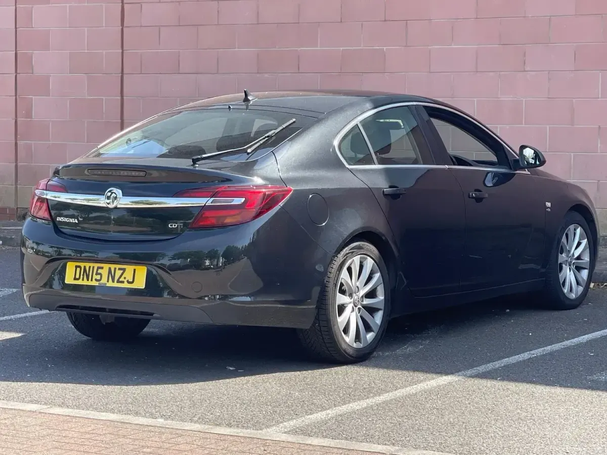 Used Vauxhall Insignia Elite 2015 Black Hatchback