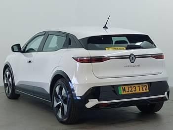 Used Renault Megane E-Tech Equilibre 159 kW (217 HP) 2023 White Hatchback