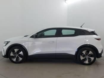 Used Renault Megane E-Tech Equilibre 159 kW (217 HP) 2023 White Hatchback