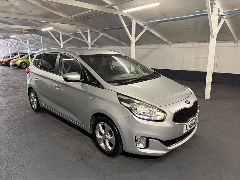 Used Kia Carens 133 HP (97 kW) 2015 Silver MPV