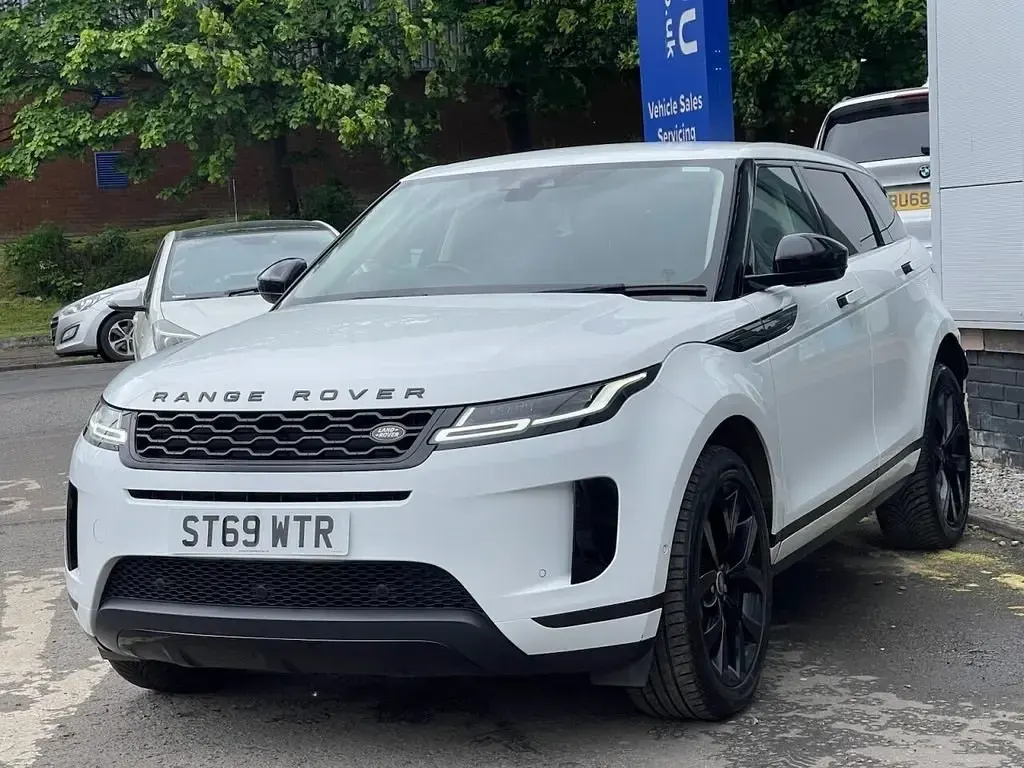 Używany Land Rover Range Rover evoque SE 180 KM (132 kW) 2019 Biały SUV