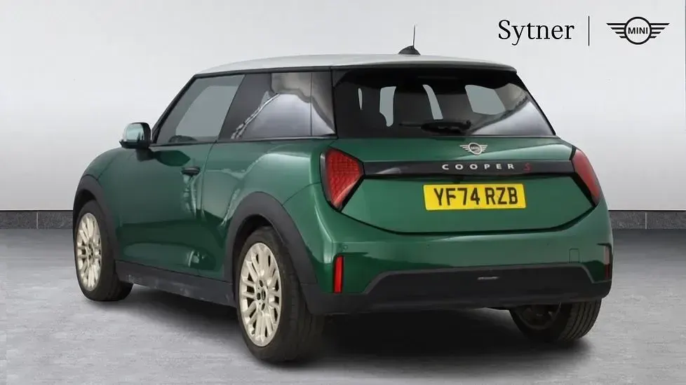 Used Mini Cooper S Hatch 201 HP (147 kW) 2024 Green Hatchback