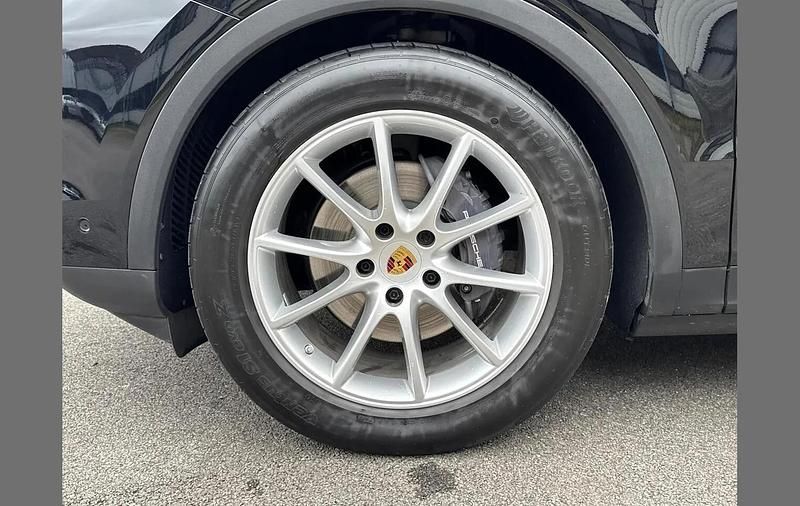 Used Porsche Cayenne 353 HP (259 kW) 2023 Black SUV