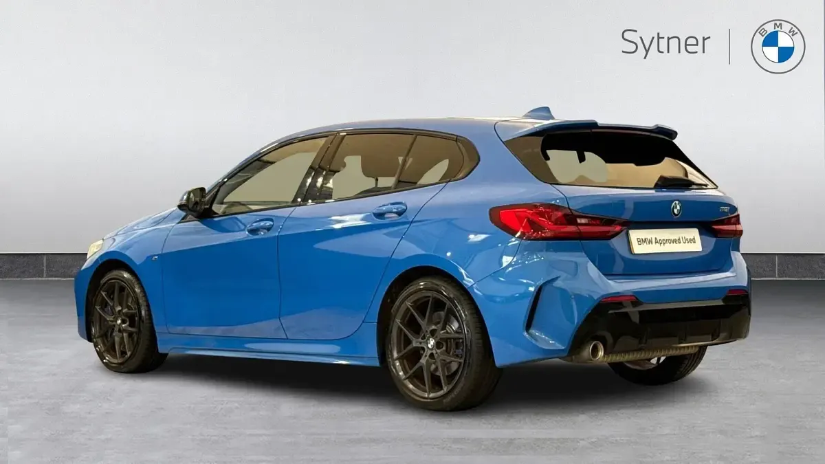Used BMW 118 M Sport 138 HP (101 kW) 2020 Blue Hatchback