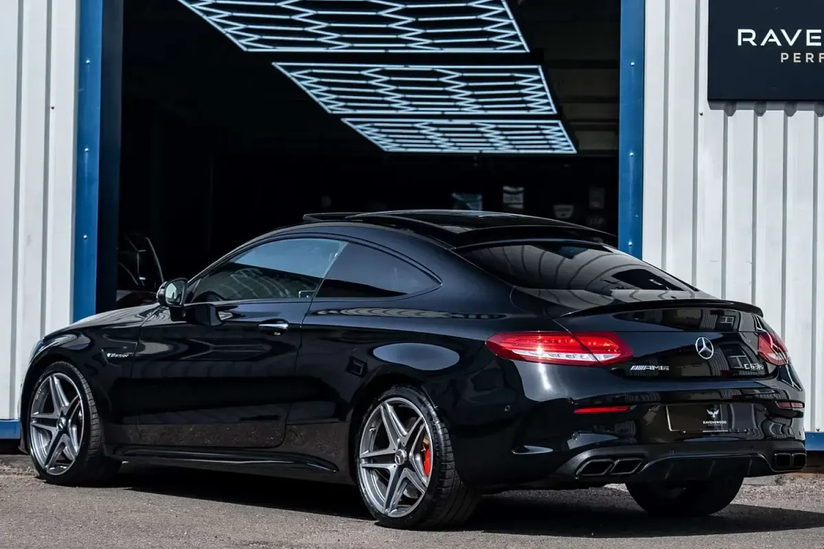 Usado Mercedes C63S AMG Premium 510 HP (375 kW) 2017 Preto Coupé