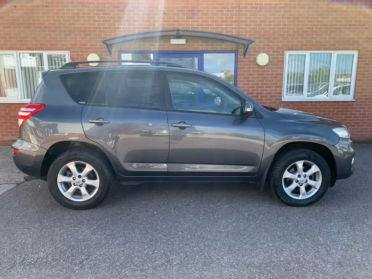 Used Toyota RAV4 150 HP (110 kW) 2010 Grey SUV