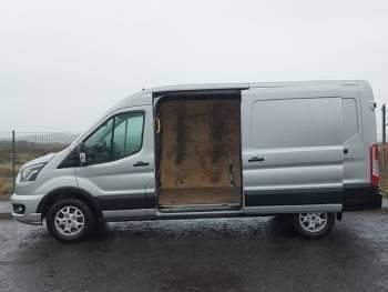 Usado Ford Transit Limited 170 CV (125 kW) 2024 Plateado Van