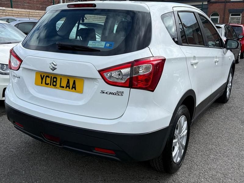Used Suzuki SX4 SZ4 111 HP (81 kW) 2018 White Hatchback