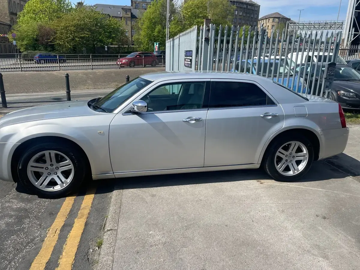 Used Chrysler 300C 2007 Silver Sedan