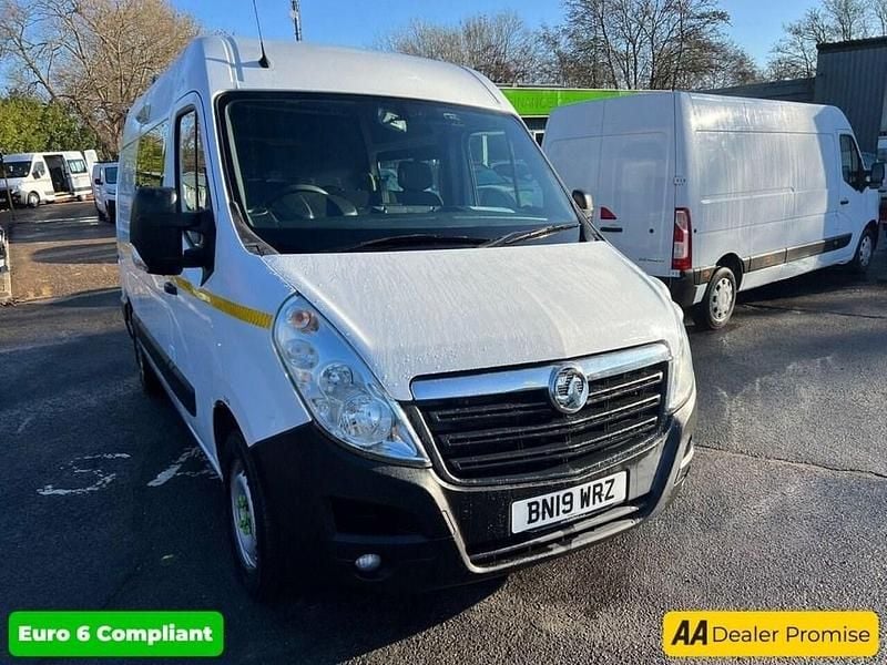 Used Vauxhall Movano 2019 White MPV