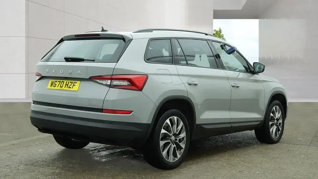 Usata Skoda Kodiaq SE Drive 150 CV (110 kW) 2021 Grigio SUV