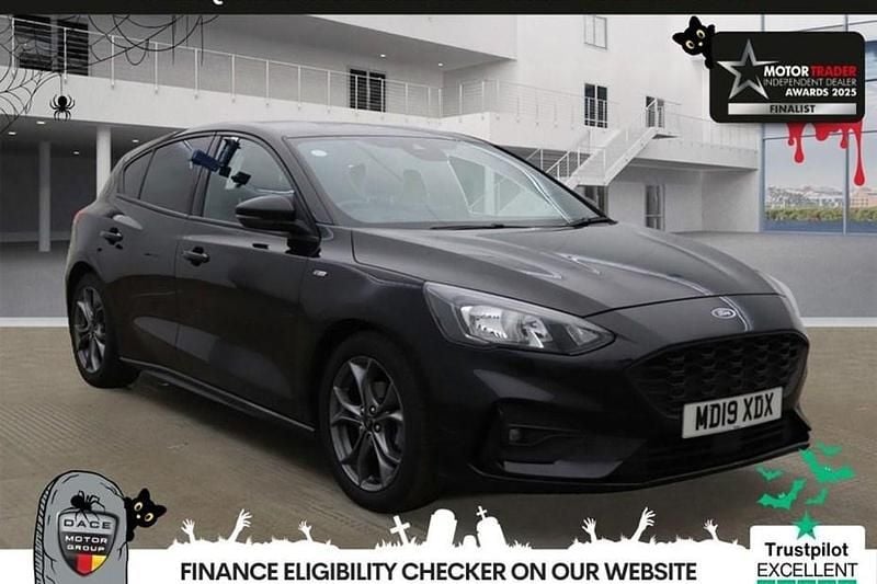 Black Used 2019 Ford Focus ST-Line Hatchback | £9,940 (Fair price) - Image 1/1