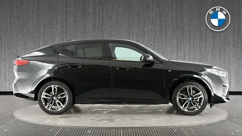 Used BMW iX2 M Sport 227 kW (309 HP) 2025 Black SUV
