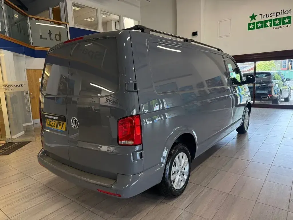 Used VW Transporter Highline 150 HP (110 kW) 2023 Grey Van