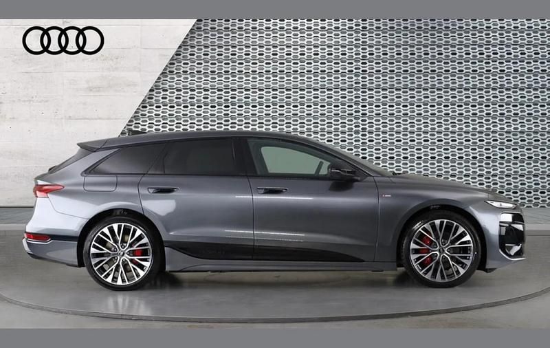 Used Audi e-tron Comfort 314 kW (428 HP) 2025 Grey SUV