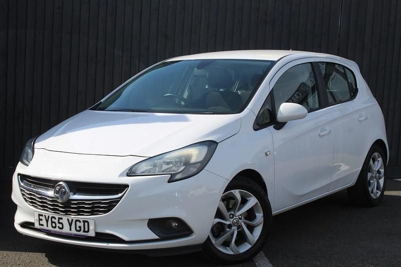 Used Vauxhall Corsa Excite 115 HP (84 kW) 2015 White Hatchback