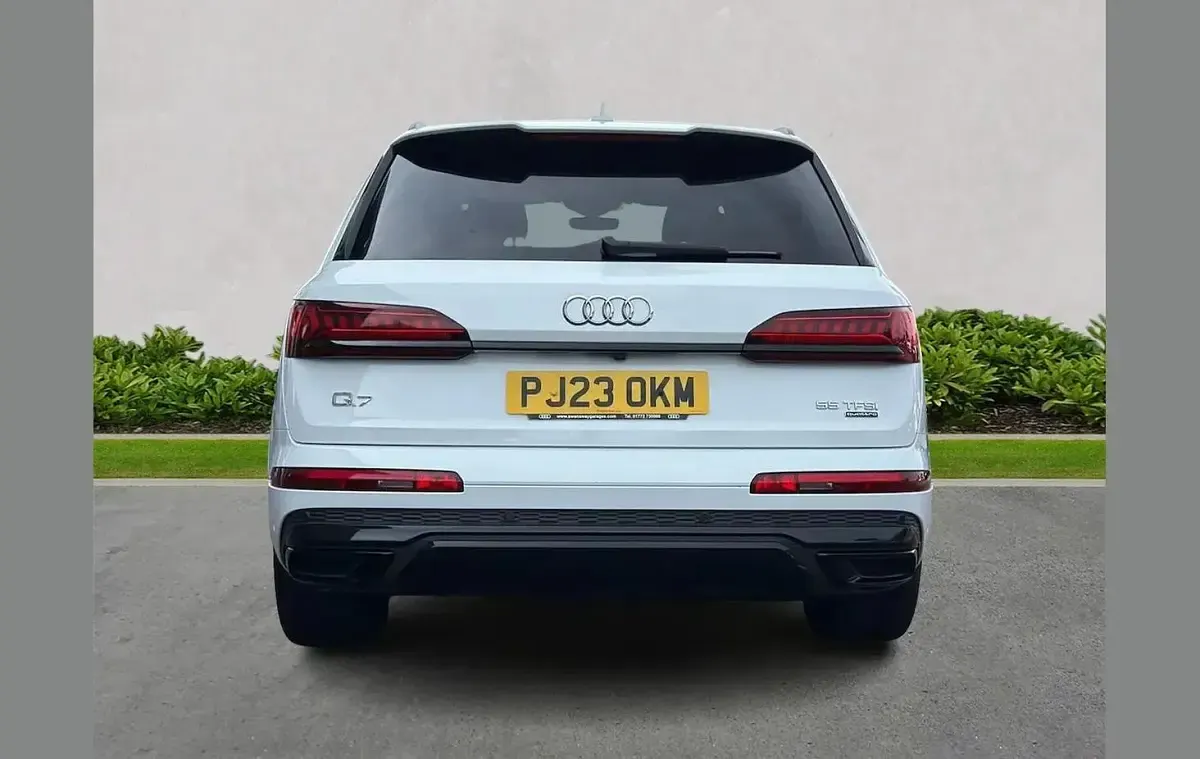 Used Audi Q7 Black Edition 340 HP (250 kW) 2023 White SUV
