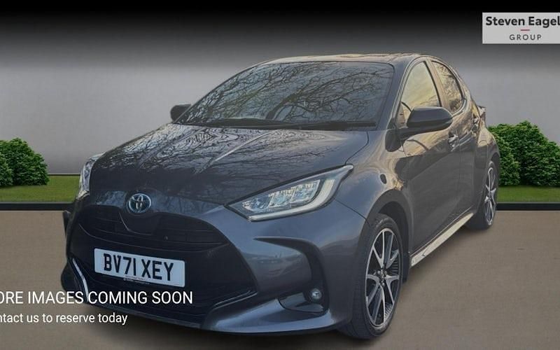 Used Toyota Yaris Hybrid 116 HP (85 kW) 2021 Hatchback