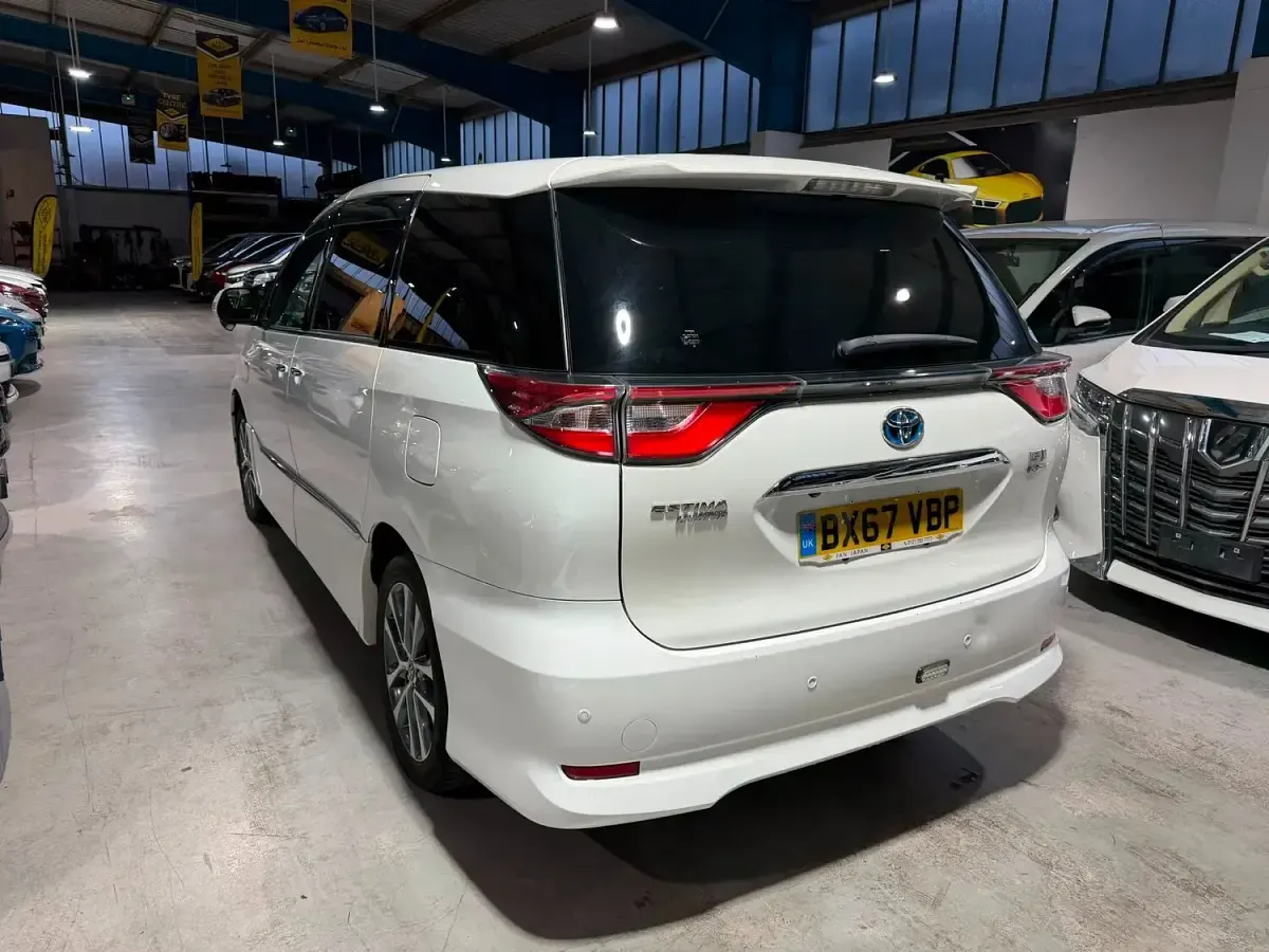 Used Toyota Estima 2026 White MPV
