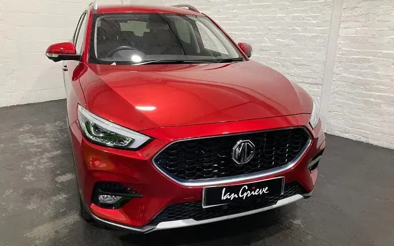 Used MG ZS Exclusive 111 HP (81 kW) 2023 Red SUV