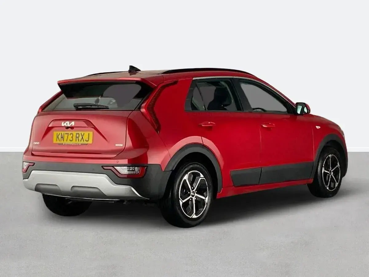 Used Kia Niro 139 HP (102 kW) 2023 Red SUV
