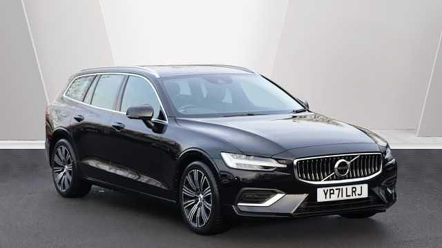 Used Volvo V60 Inscription 250 HP (183 kW) 2022 Estate