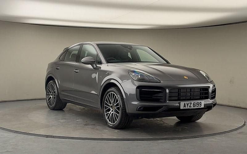 Usado Porsche Cayenne E-Hybrid Coupe 462 HP (339 kW) 2022 Coupé