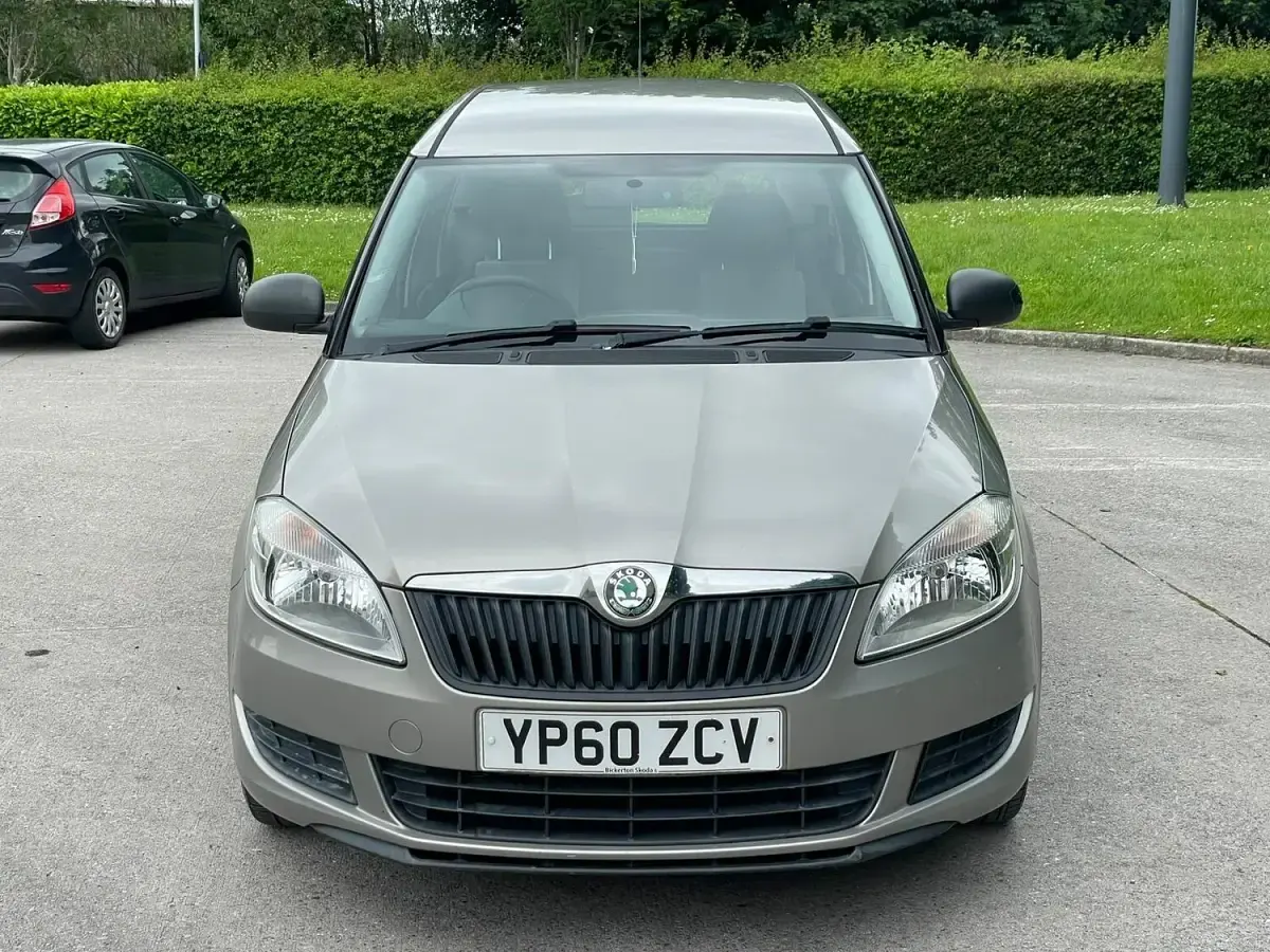 Used Skoda Roomster 105 HP (77 kW) 2011 Beige MPV